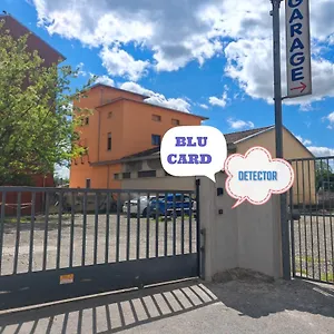 Apartment Express Traveller's Front Station Fs Parking, Parma